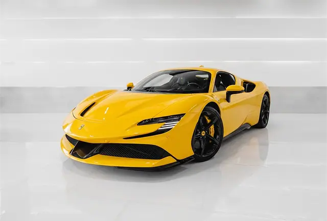 Ferrari SF90 Stradale Gelb – Bild 1