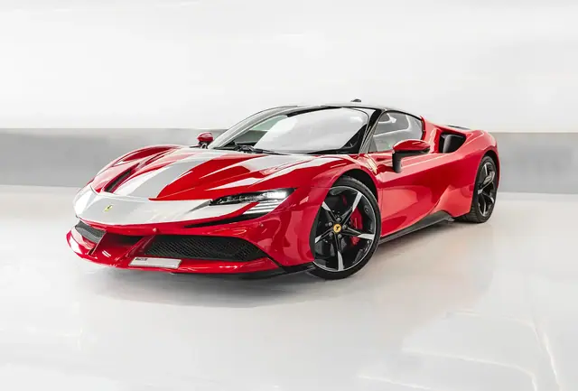 Ferrari SF90 Stradale Rot