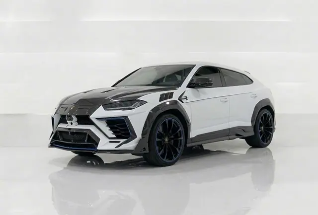 Lamborghini Urus Mansory Weiß