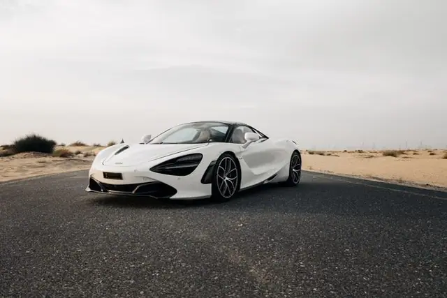 McLaren 720S Spider Weiß