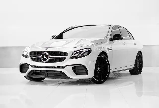 Mercedes E 63 S Weiß – Bild 1